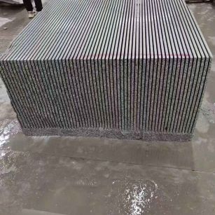 庆阳芝麻白毛板荒料切割