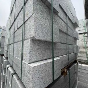庆阳芝麻白路牙石 马路牙子