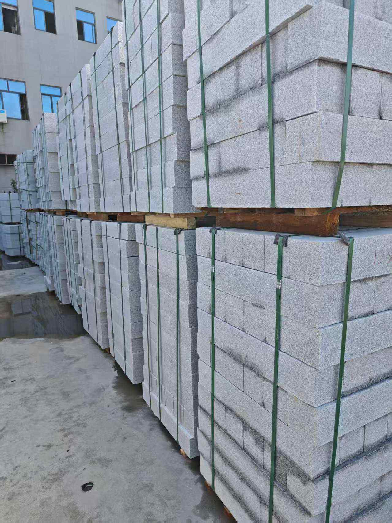 庆阳芝麻白路牙石，路侧石